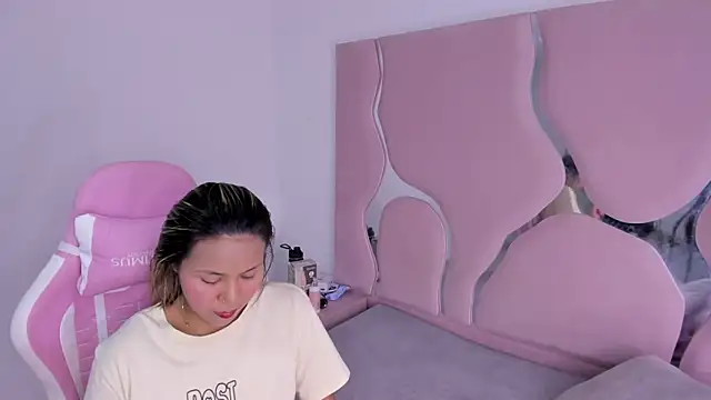 sharithasm online show from April 17, 9:17 pm