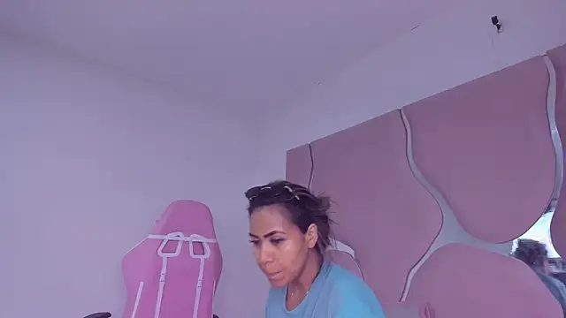 sharithasm online show from April 10, 9:11 pm