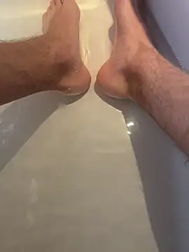 hot-young-guy online show from January 7, 9:03 am