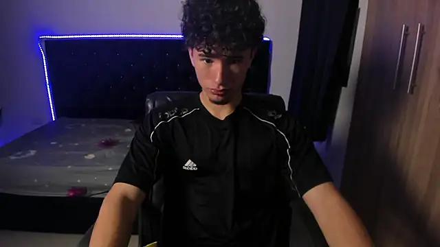 Snapshot of jean_burns chatting on February 28, 8:08 pm jean burns online show from February 28, 8:08 pm