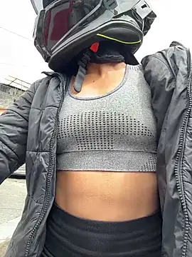 TaylorrHill online show from March 12, 7:29 pm