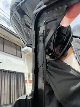 TaylorrHill online show from April 9, 6:58 pm