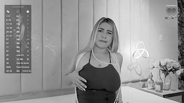 Snapshot of JulieDeep chatting on February 28, 2:28 pm JulieDeep online show from February 28, 2:28 pm