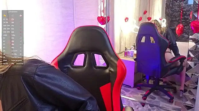 Snapshot of JulieDeep chatting on February 12, 1:44 pm JulieDeep online show from February 12, 1:44 pm