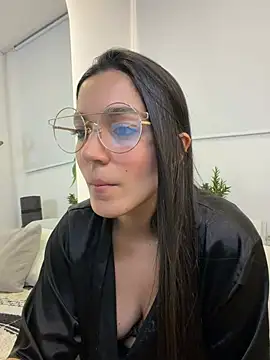 Snapshot of EVA_WILD1 chatting on February 12, 1:05 am EVA WILD1 online show from February 12, 1:05 am