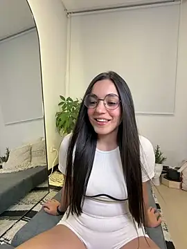 Snapshot of EVA_WILD1 chatting on February 24, 1:17 am EVA WILD1 online show from February 24, 1:17 am