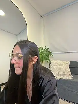 Snapshot of EVA_WILD1 chatting on February 13, 9:37 pm EVA WILD1 online show from February 13, 9:37 pm