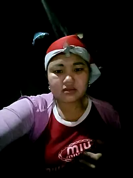 Snapshot of valerle chatting on January 11, 1:34 am valerle online show from January 11, 1:34 am