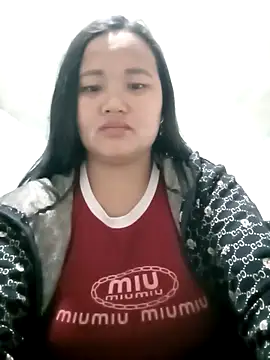 Snapshot of valerle chatting on January 6, 1:53 am valerle online show from January 6, 1:53 am