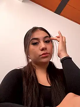 LatinaFireX online show from January 10, 7:09 pm