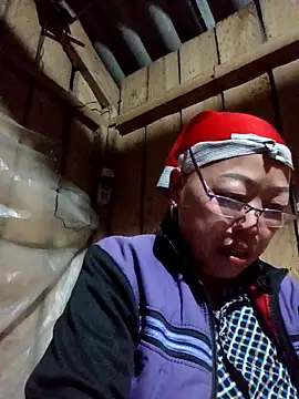 Agnes-baby online show from February 21, 10:45 pm