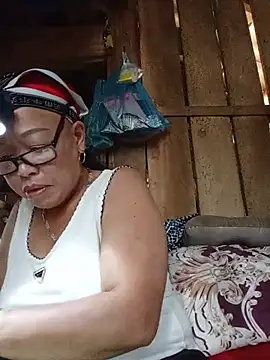 Snapshot of Agnes-baby chatting on July 17, 2:42 am Agnes-baby online show from July 17, 2:42 am