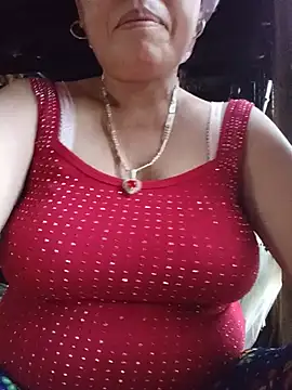 Snapshot of Agnes-baby chatting on July 12, 3:07 am Agnes-baby online show from July 12, 3:07 am
