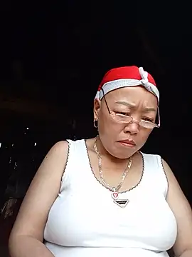 Snapshot of Agnes-baby chatting on July 15, 1:01 am Agnes-baby online show from July 15, 1:01 am