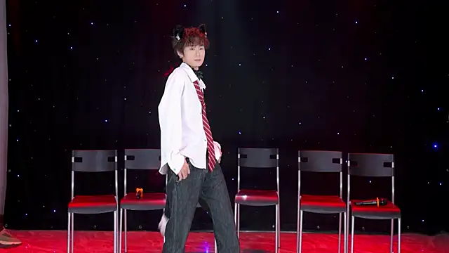 jmcm001 online show from February 6, 12:45 pm