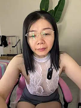 lukee666 online show from February 13, 1:49 am