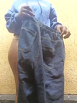 Bootyful me online show from March 18, 9:34 am