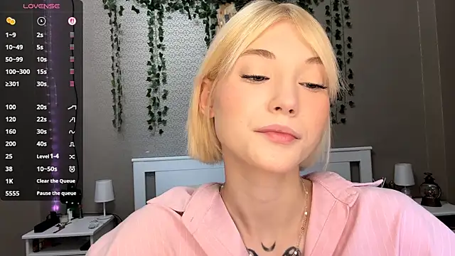 LlsabethHaze online show from February 24, 12:17 pm