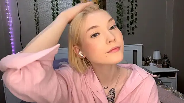 LlsabethHaze online show from February 6, 12:12 pm