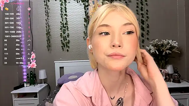 LlsabethHaze online show from February 17, 2:14 pm