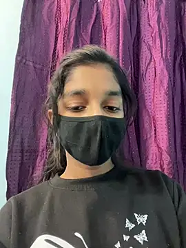 HotxAnamika online show from February 7, 10:01 am