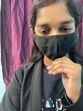 HotxAnamika online show from February 6, 9:49 am