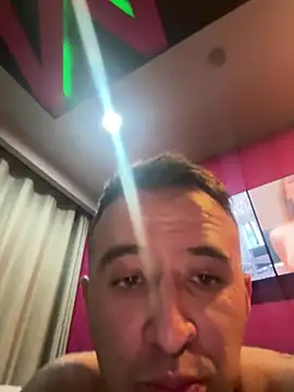 CharlyDic online show from July 30, 4:33 am