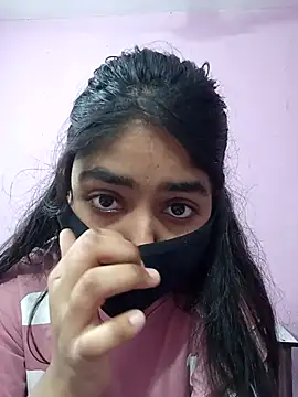 HotxMuskan online show from March 1, 4:12 am