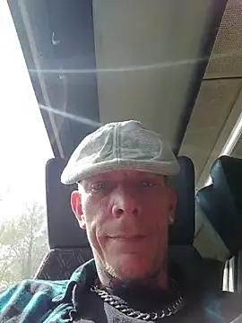 Der Schoene Penis online show from April 15, 1:15 pm