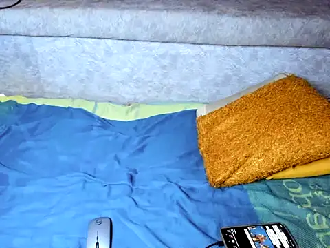 Snapshot of NUBIANSAINT chatting on February 13, 12:54 am NUBIANSAINT online show from February 13, 12:54 am