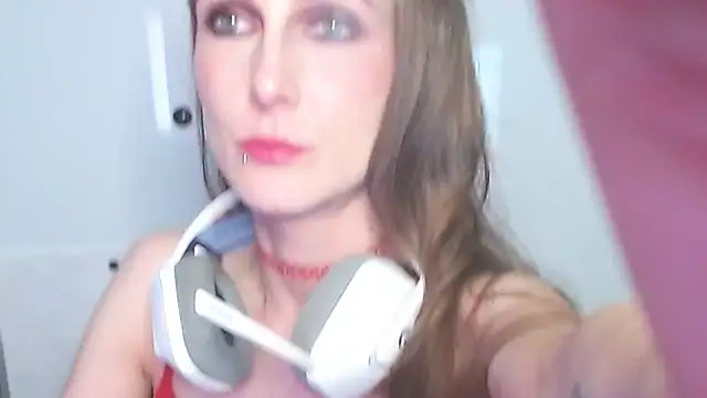 Snapshot of Sokavine chatting on March 13, 10:59 pm Sokavine online show from March 13, 10:59 pm