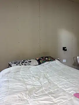 soyanahii online show from April 22, 4:14 pm