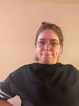 Snapshot of soyanahii chatting on February 7, 1:19 pm soyanahii online show from February 7, 1:19 pm