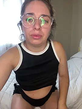 Snapshot of soyanahii chatting on February 11, 10:09 pm soyanahii online show from February 11, 10:09 pm