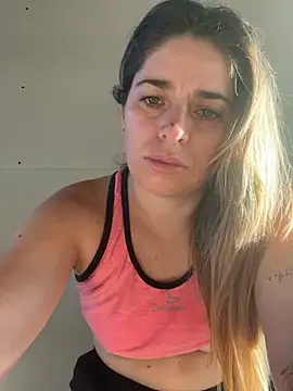 soyanahii online show from March 16, 9:39 pm