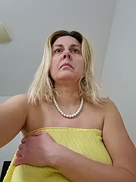 Amelia9798 online show from February 28, 8:25 am