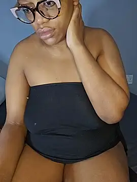 Sultrydiva1 online show from February 16, 5:39 am