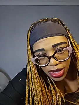 Sultrydiva1 online show from February 5, 7:10 pm