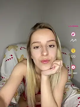 RahellaBlonde1 online show from May 1, 7:41 pm