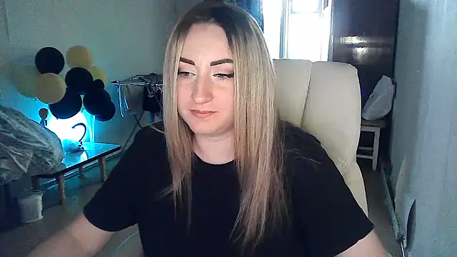FoxyAnn12 online show from June 15, 2:39 pm