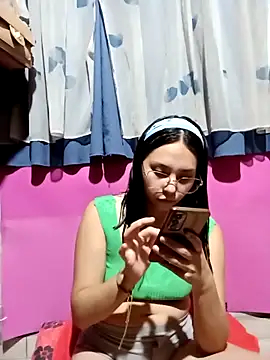 Sexyhanna14 online show from March 11, 3:00 am