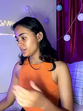 Iam Lyan  online show from January 18, 7:50 pm