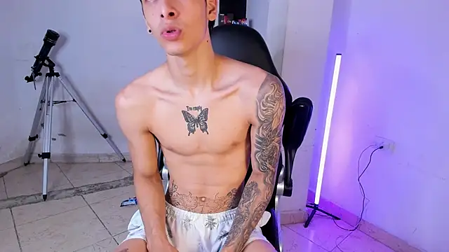 SnakeVelvet online show from January 9, 5:58 am