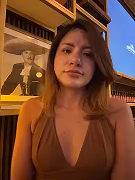 Snapshot of bombomcherry6 chatting on March 27, 7:50 am bombomcherry6 online show from March 27, 7:50 am