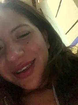 Snapshot of bombomcherry6 chatting on January 9, 9:49 am bombomcherry6 online show from January 9, 9:49 am