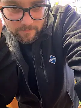 Dominic2295 online show from February 10, 5:17 am