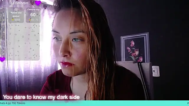 Velvet Moon33 online show from April 15, 1:26 pm