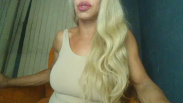 paolla23cm brasil online show from June 13, 3:37 am