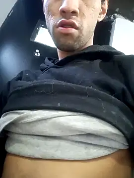 AlejandreBy online show from February 3, 3:39 pm