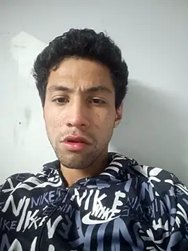 AlejandreBy online show from February 3, 4:10 am